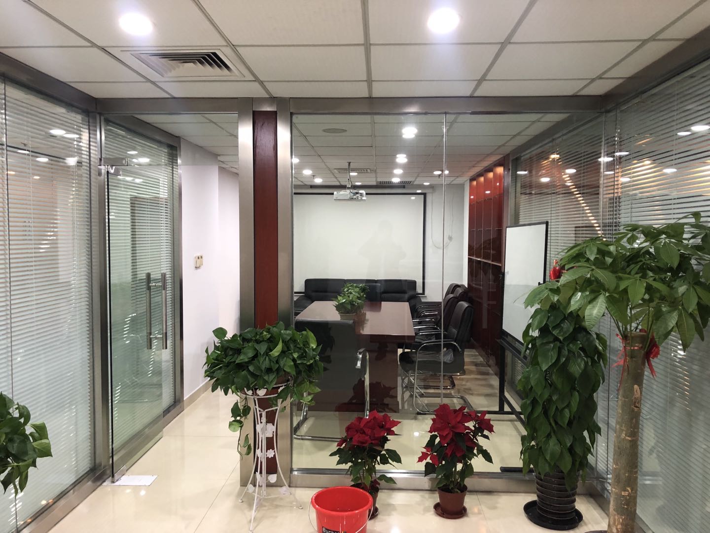 企業(yè)展示